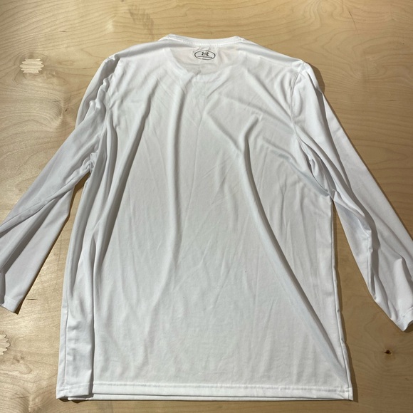 Under Armour Long Sleeve Tee Large (CA) - Picture 10 of 12